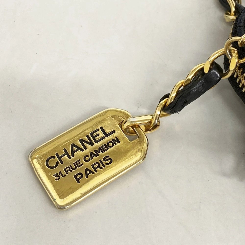 CHANEL Black Lambskin Leather Shoulder Bag - Picture 9 of 11